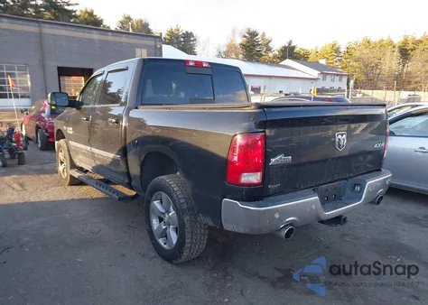 2017 Ram 1500 Big Horn 4X4 5'7 Box z USA, uszkodzony, nr VIN 3C6RR7LT7HG659364